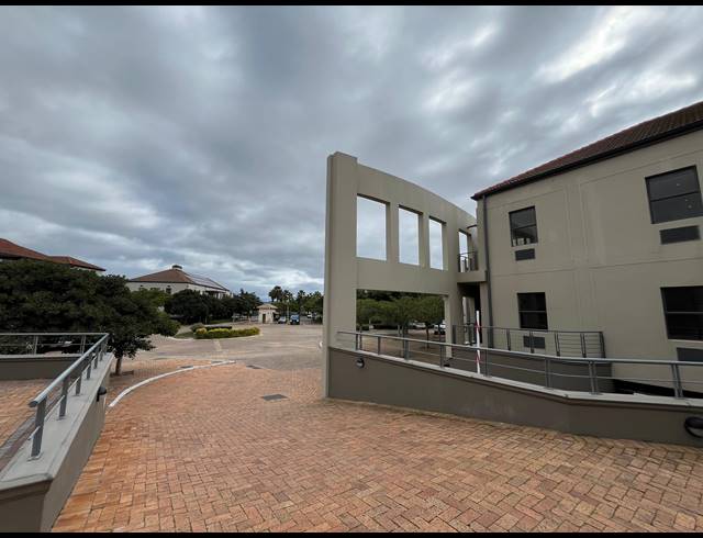 185M² OFFICE TO LET IN CENTURY CITY